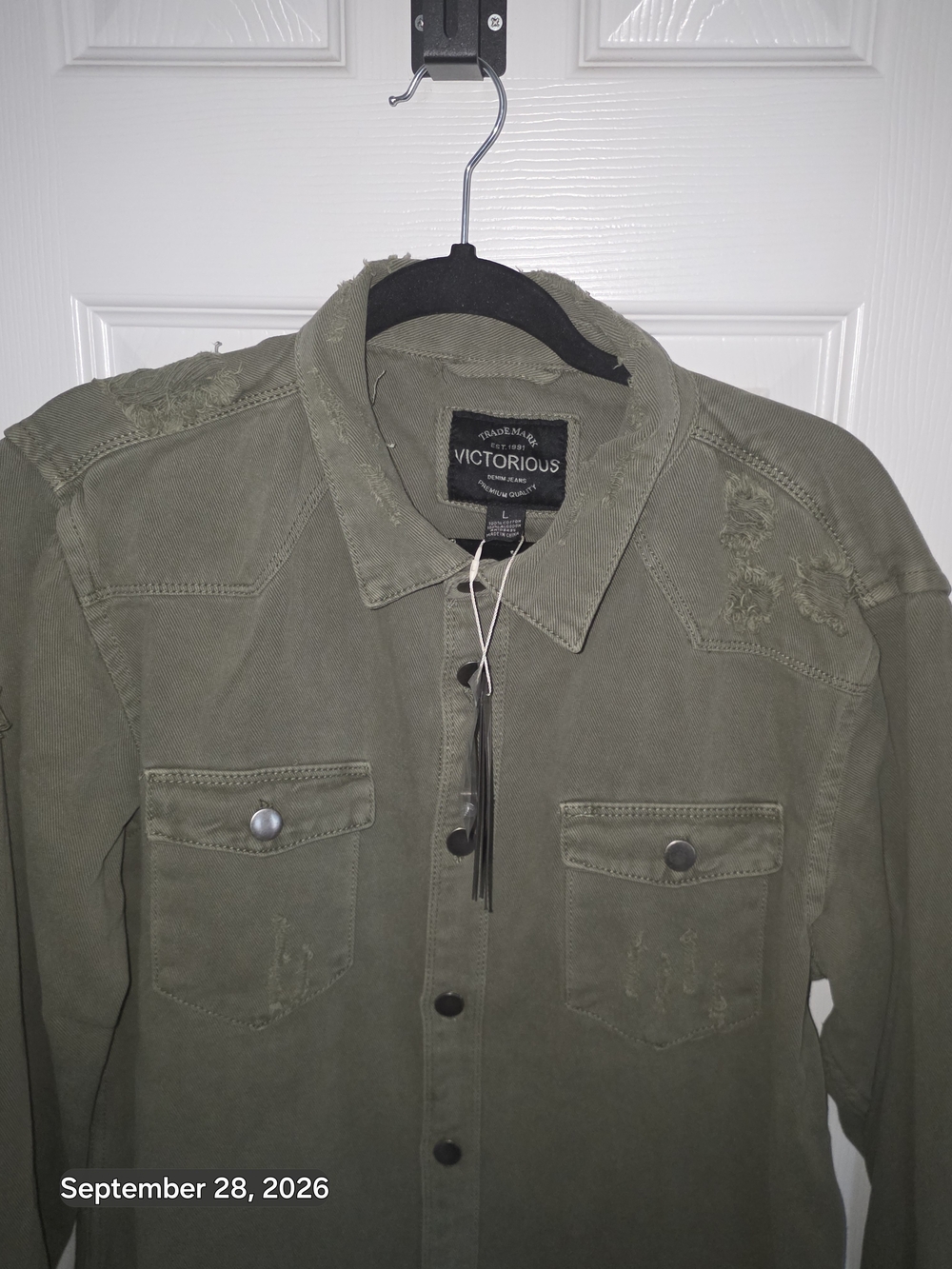 Victorious Men's Distressed Olive Green Casual Button-Down Shirt